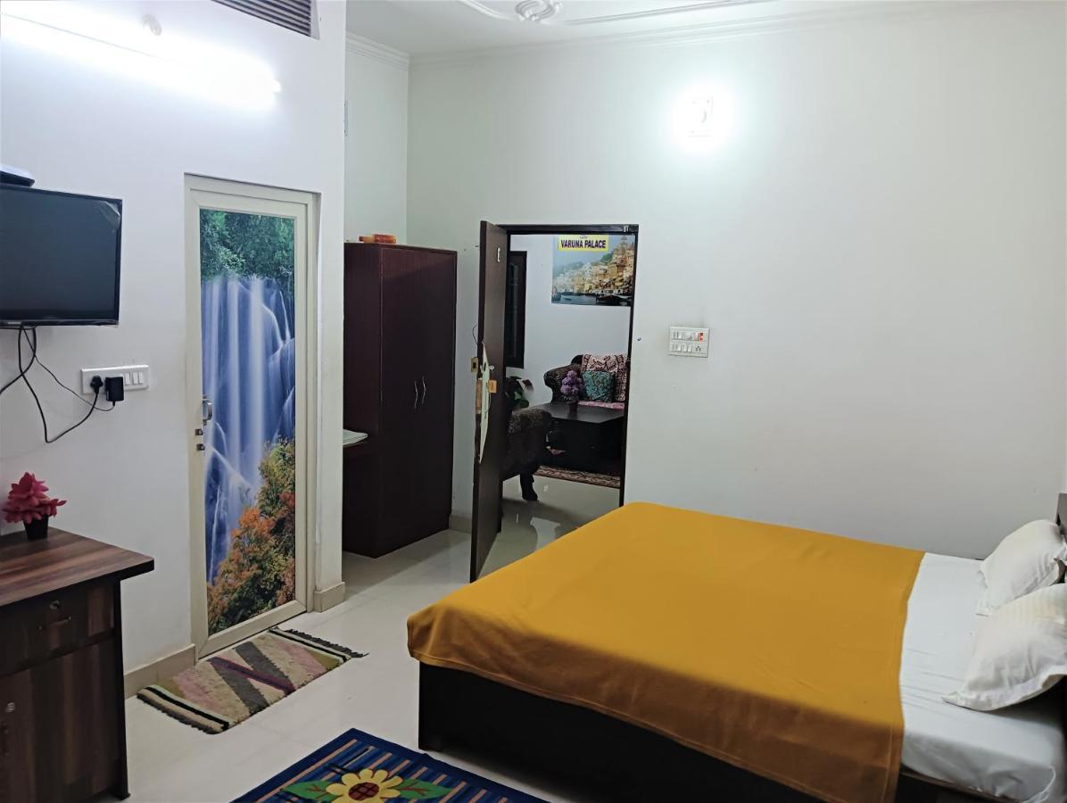 Varuna Palace-Fully Vaccinated Staff Varanasi Exterior foto