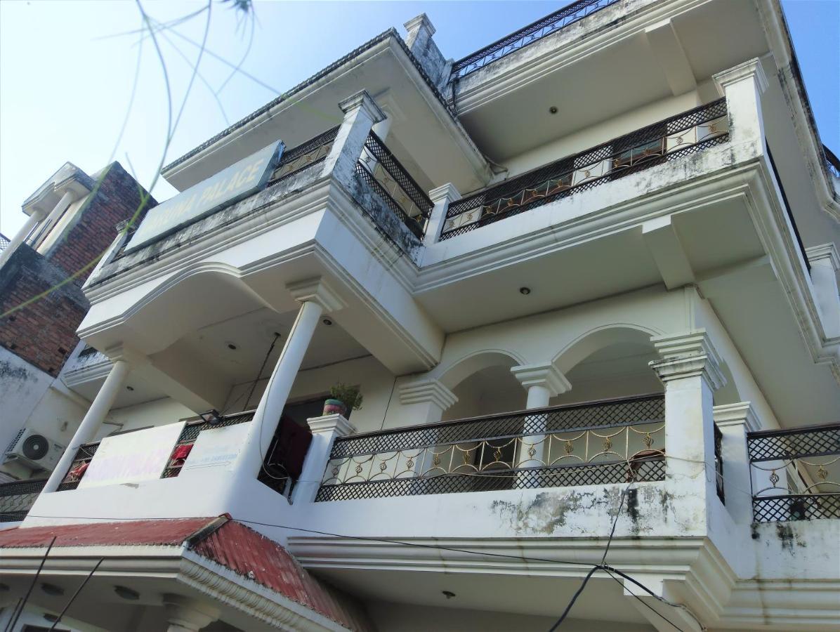 Varuna Palace-Fully Vaccinated Staff Varanasi Exterior foto